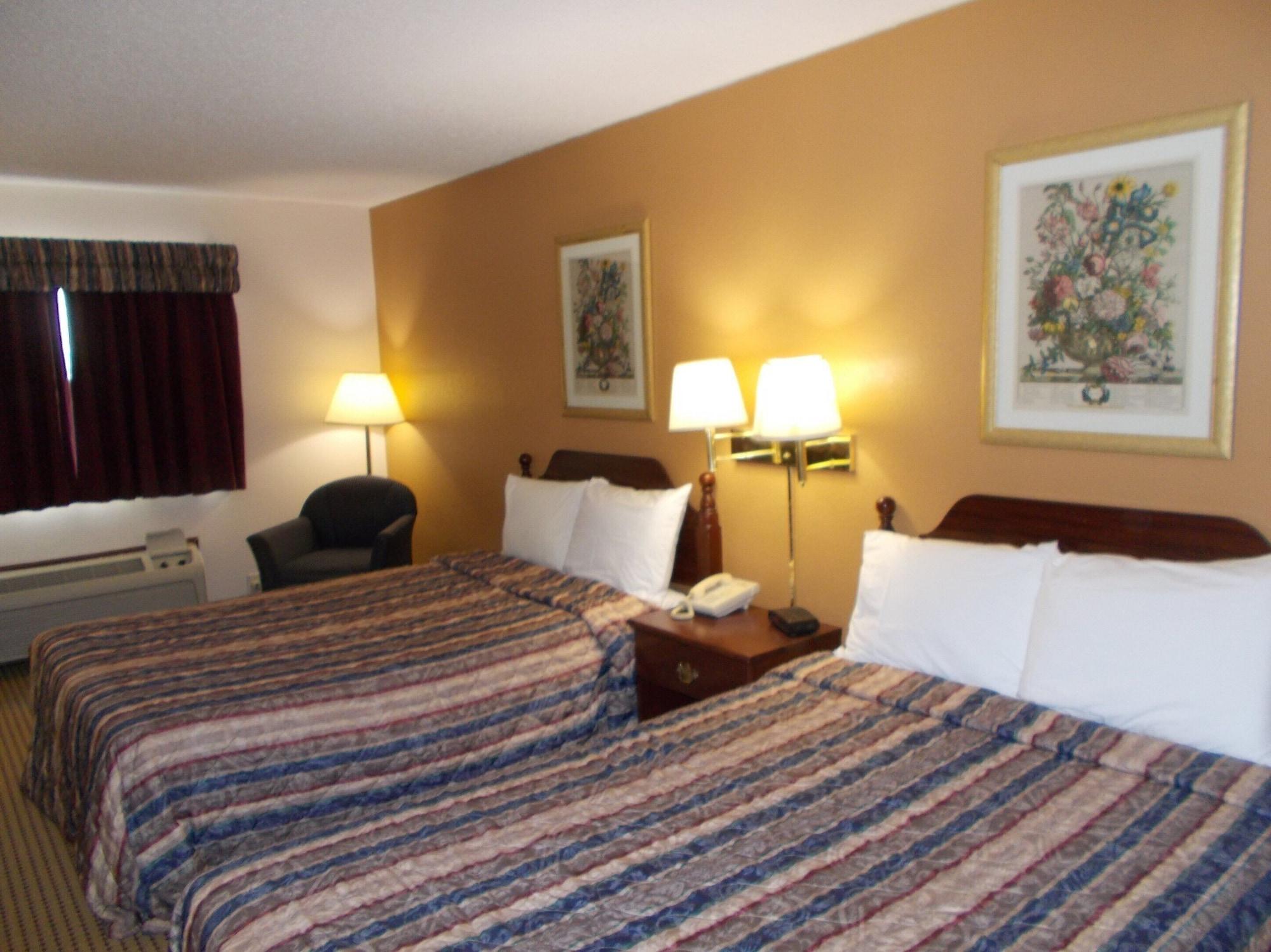 Royalton Inn And Suites, Wilmington,Ohio Eksteriør billede